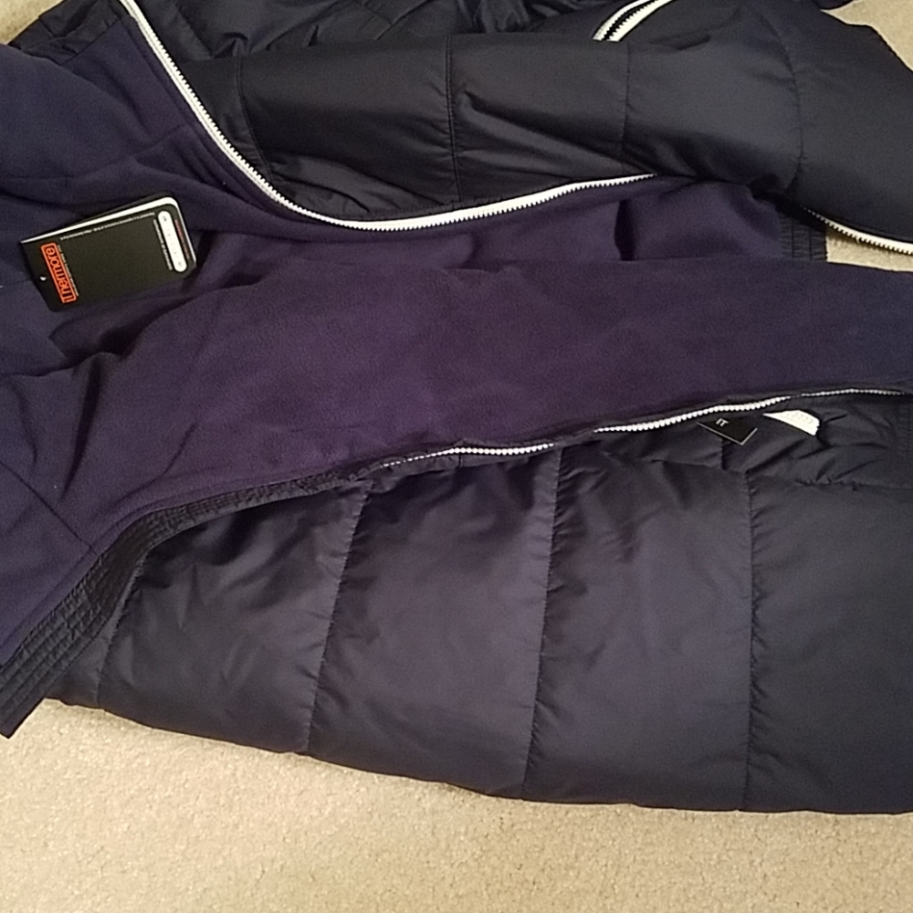 Last one. Nike Jacket - Picture 7 of 7